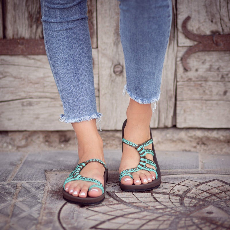 Plaka Relief Flip Flops for Women with Arch Support | Comfy Sandals for Women | Perfect for the Beach, Long Walks or Poolside | Reduces Heel & Back Pain | Turquoise Gray | Size 9 - Image 4